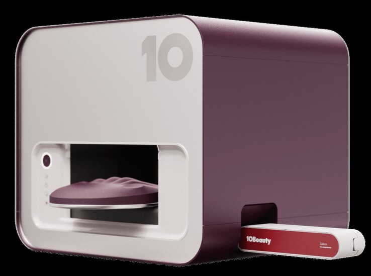 The 10 manicure machine takes single-use manicure pods. (Source: 10Beauty)