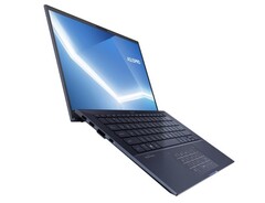 The AsusPro B9 is said to be the lightest 14-inch business notebook, weighing only 1.94 lbs. (Source: MSPoweruser)