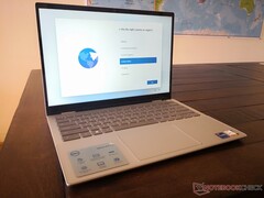 Our first Core i7-1255U benchmarks show it holds up well even against the more power-hungry Core i7-1260P