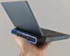 One-Notebook OneGx1 mini laptop with 5G support and various Intel Amber Lake CPU options (Source: Liliputing)
