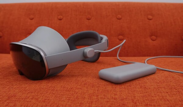 Project Moohan has an external battery pack with a detachable USB-C cable. (Image source: Marques Brownlee/YouTube)