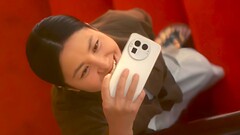 The Realme GT 8 Pro features 28 mm and 40 mm focal lengths akin to classic Ricoh GR cameras and offers an anti-glare lens. (Image source: Realme, edited)