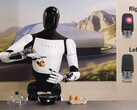 Tesla Optimus robot in action. The company is producing 5,000 of the humanoids in 2025 (Image source: Tesla)