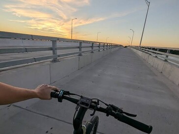 Great view from a bridge (Image Source: Stephen Pereyra / Notebookcheck)