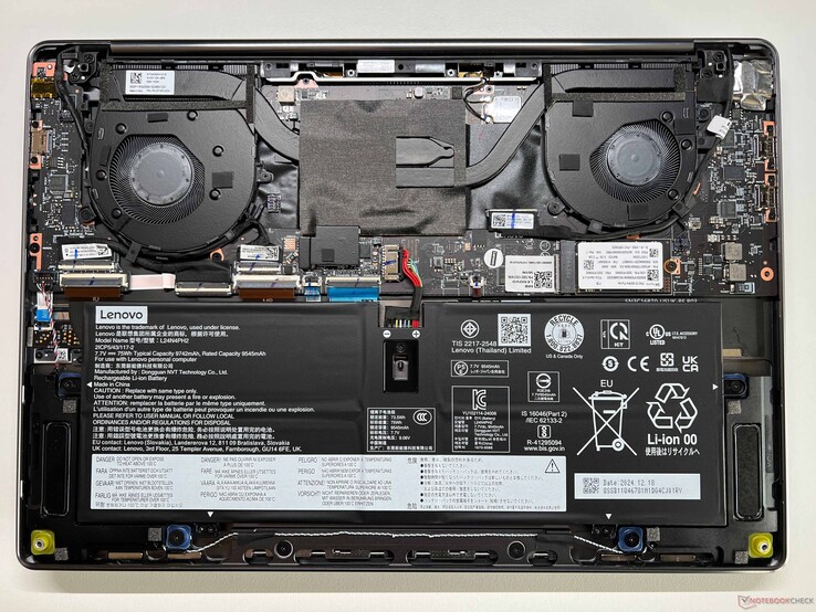 Lenovo Yoga 9 2-in-1 14 G10 for comparison