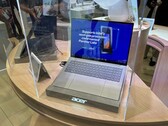 The Acer Swift 16 AI features a massive trackpad. (Image source: Notebookcheck)