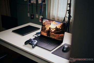 ...as well as gaming (image source: Notebookcheck)