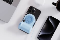 Belkin combines a MagSafe power bank with a camera grip handle for the Apple iPhone. (Image source: Belkin)