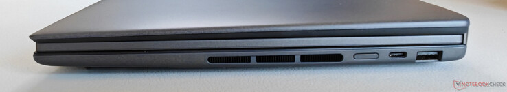 Right: Power button, USB-C 4.0 with Thunderbolt 4 (40 GBit/s, DisplayPort, Power Delivery), USB-A 3.2 Gen.2 (10 Gbit/s)