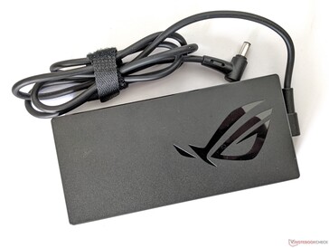 Asus ROG Zephyrus M16 - Power adapter