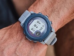 The Garmin Descent G1 and Descent G1 Solar smartwatches are discounted in the US. (Image source: Garmin)