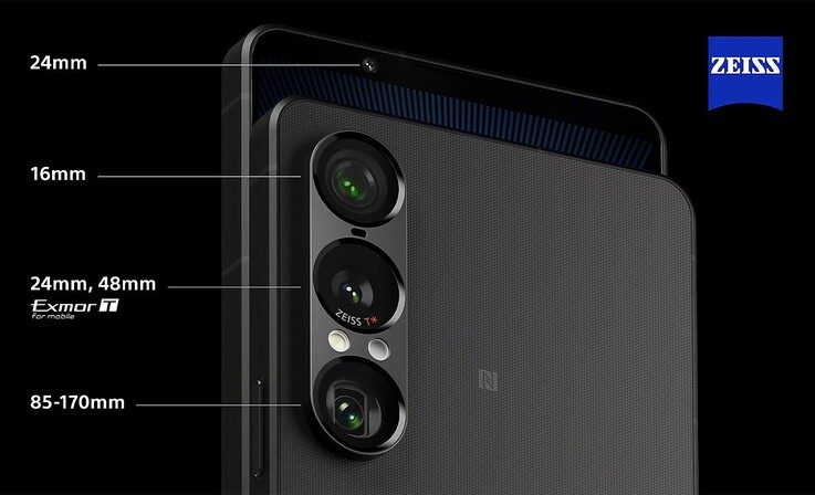 The Sony Xperia 1 VII has a telephoto camera with variable focal length.