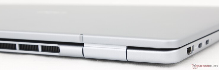 Rear: No ports