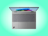 The IdeaPad 5 2-in-1 14Q8Y11 weighs 1.4 kg with its IPS display.
