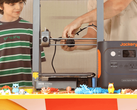 A portable generator powers a 3D print. (Image source: Jackery)