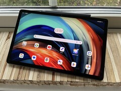 The Lenovo Tab P11 Pro Gen 2 has 8 GB of LPDDR4X RAM and 256 UFS 3.1 storage.