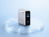 The Anker Charger (100W, 3 Ports, Smart Display) is now available in the US with a discount. (Image source: Anker)