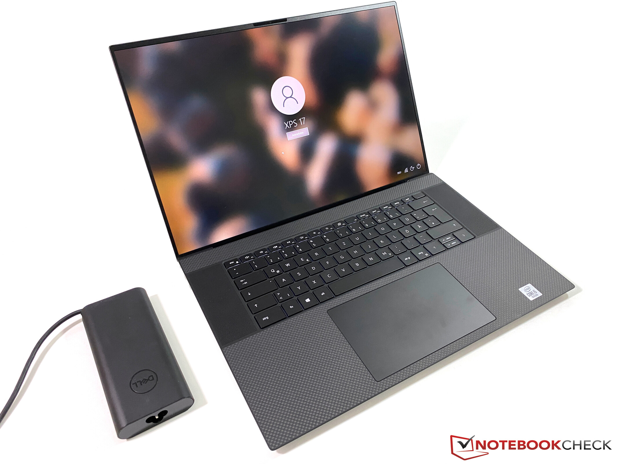 Dell XPS 17 9700 Review Multimedia laptop with bright matte FHD panel