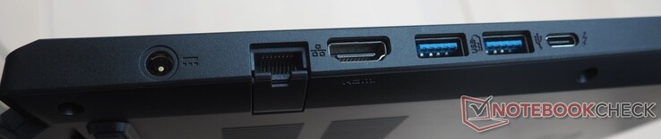 On the left: Power, RJ45 LAN, HDMI 2.1, 2x USB-A 3.0, Thunderbolt 4