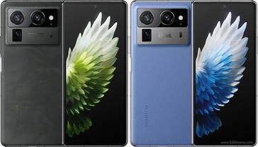 The Tecno Phantom V Fold2 comes in Rippling Blue and Karst Green color options (Image source: Tecno)