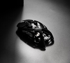 The new gaming mouse has been designed for gamers and is now crowdfunding (Image source: Angry Miao)