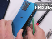 The HMD Skyline. (Image source: JerryRigEverything via YouTube)