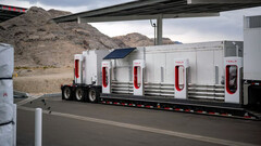 The mobile Superchargers with Megapacks are deployed in emergencies (Image source: Tesla)