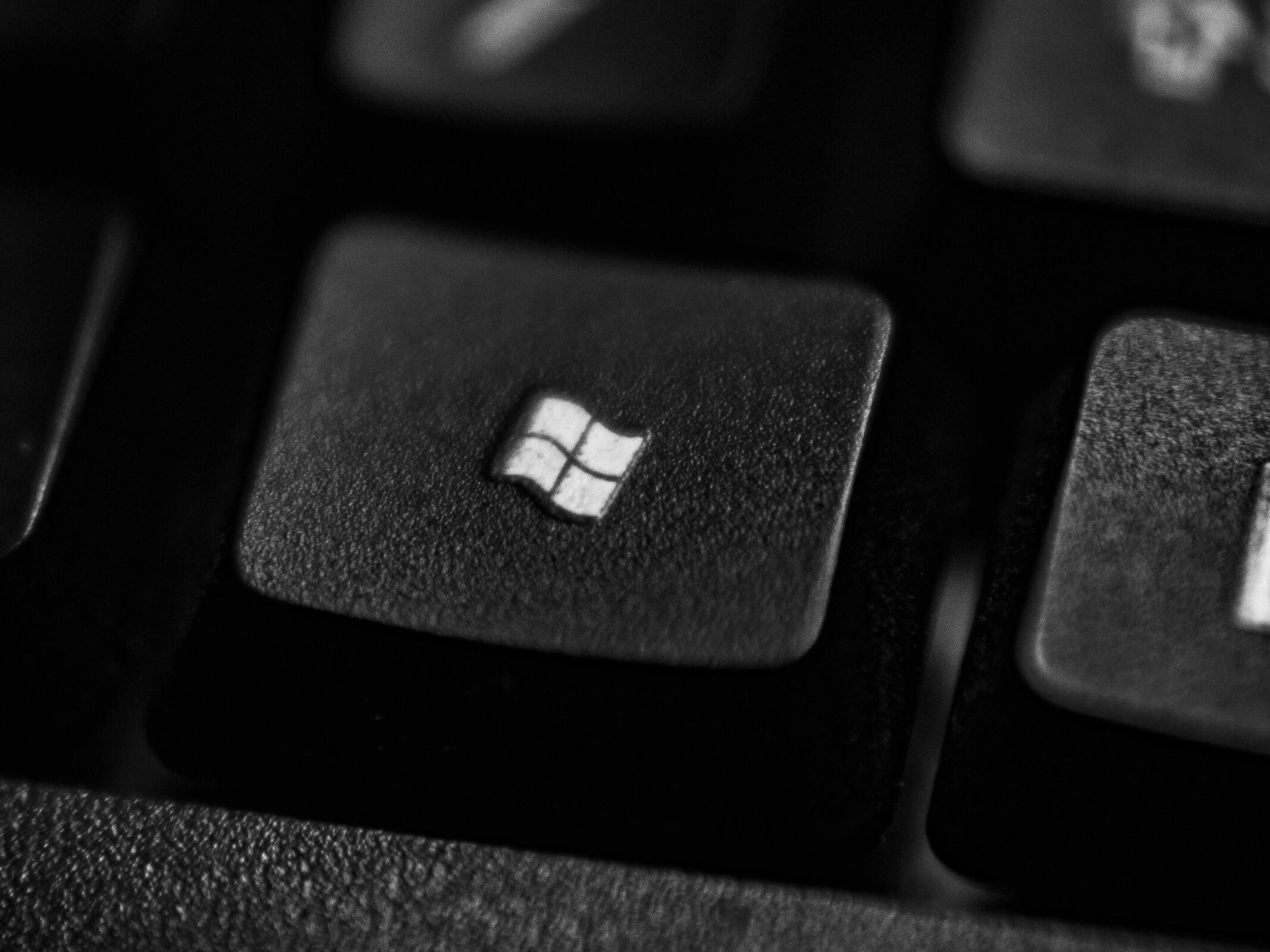 Windows is extending security updates for Microsoft 365 apps on Windows 10. (Image source: Pexels / Nothing Ahead)