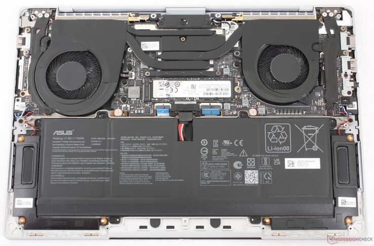 ExpertBook Ultra B9406CAA internals