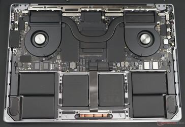 Internal layout (1 TB model)