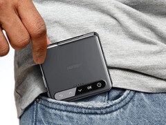 The Aurzen ZIP is the world&#039;s smallest, pocketable tri-fold projector. (Image source: Aurzen)