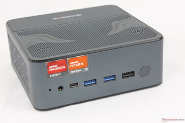 Front: Reset button, 3.5 mm earphones, USB-C 4.0 w/ Power Delivery + DisplayPort (8K@60 Hz), 2x USB-A 3.2 Gen. 2 (10 Gbps), USB-A 2.0, Power button