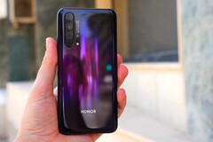 The Honor 20 Pro. (Source: Pocket Lint)