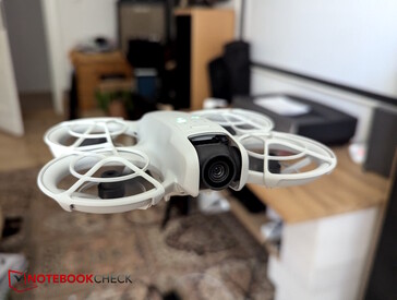 Hovers steadily thanks to infrared and monocular vision