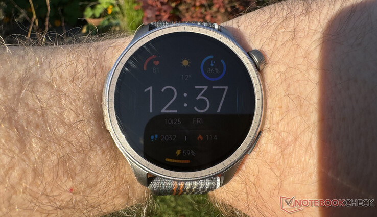 Amazfit Balance display is also easy to read in the sun