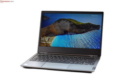 Đánh giá máy tính xách tay Lenovo ThinkBook 13s-IWL. Thiết bị kiểm tra lịch sự của CampusPoint.