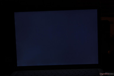 Modest uneven backlight bleeding along the bottom edge and top left corner