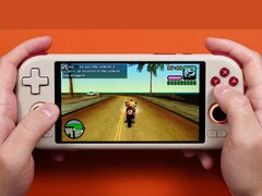 Mangmi Air X handheld console running Grand Theft Auto: Vice City Stories. (Image source:  Joey&#039;s Retro Handhelds)