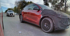 Model Y Juniper Performance trim in testing (Image source: Yann Masoch/X)