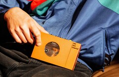 Rewind offers a modern cassette player with a Bluetooth chip. (Image: Rewind)