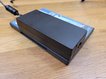 Medium-sized 120 W power brick