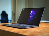 The Asus Zenbook S16 (2026) is impressively thin at 12.9 mm and is also relatively lightweight at 1.5 kg (3.37 lbs.).