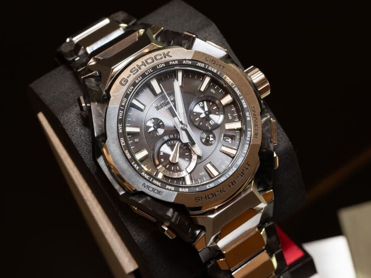 A photo of the Casio G-Shock MTG-B4000D-1A watch. (Image source: Impress Watch)