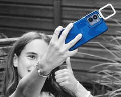 The HMD Fuse comes with a housing featuring a fold-out LED ring. (Image source: HMD Global)