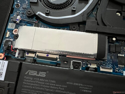 Swappable M.2-2280 SSD