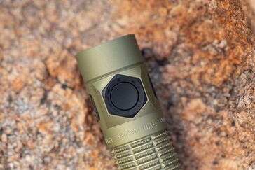 The side switch provides access to all five brightness levels.