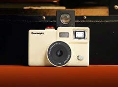 Rewindpix is designed to combine the feel of an analog disposable camera with digital convenience.