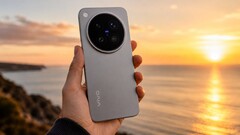 An official Vivo video sample shows how well the LOFIC-based main camera of the X500 Pro Max performs compared with a non-LOFIC sensor.