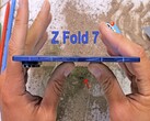 Samsung Fold Z 7 -JerryRigEverything video thumbnail (image source: @JerryRigEverything)