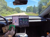 Model Y FSD driving off a toll booth after payment transaction. (Image source: DirtyTesla)